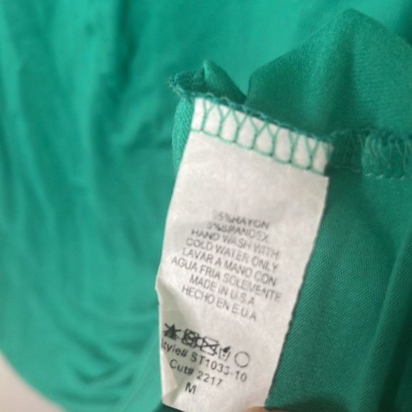 Hemisph USA rayon top - Picture 3 of 4